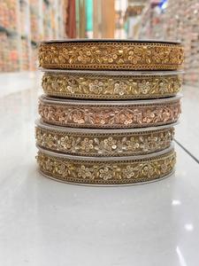 Dentelle brodée de paillettes vintage écologiques aux couleurs métalliques pour vêtements, accessoires, artisanat, décoration et créations originales - Product Image 5