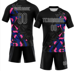 Ensemble d'uniformes de football personnalisés sublimés, noir, rose, bleu, géométrique, col rond, manches courtes, évacuation de l'humidité, pour hommes adultes, toutes saisons - Product Image 1