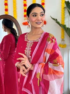 Kurti recto bordado de viscosa Chanderi, el más vendido para mujer, con pantalón de viscosa Chanderi y conjuntos de dupatta. - Product Image 5