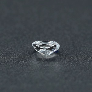 Diamant de laboratoire carré couleur F 2 carats VS2 certifié IGI CVD 3EX – Fournisseur mondial de diamants pour grossistes et importateurs - Product Image 3