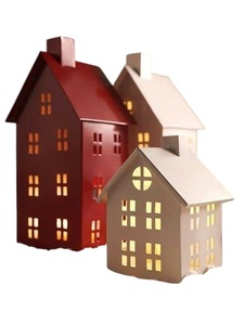 Lanternes en métal en forme de maison avec fenêtres découpées, décoration de Noël vintage, artisanat, lumières de fête - Product Image 1