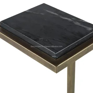 Table d'appoint en fonte d'aluminium haut de gamme avec dessus en marbre luxueux pour la décoration intérieure moderne et les paramètres intérieurs ou extérieurs polyvalents - Product Image 2