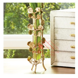 Jarrones de Metal de mesa decorativos antiguos dorados de último diseño para sala de estar y jarrón de capullo de flor moderno decorativo de Metal - Product Image 1