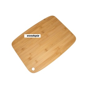 Planche à découper rustique en bois naturel faite à la main, planche de service solide pour la cuisine avec poignée pour la préparation et le service des aliments - Product Image 4
