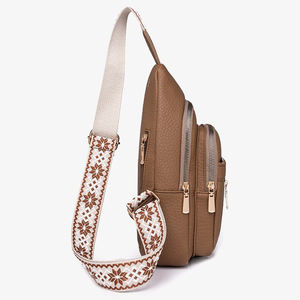 Sac bandoulière de style sportif – Sac de poitrine léger pour la course à pied et la randonnée - Product Image 5