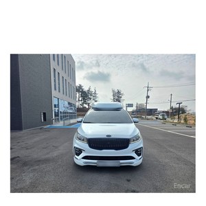 Kia Carnival 2019, Limusina de Alta Gama, 9 Plazas, Diésel, Automática, Asientos de Cuero, Emisión Euro V, Volante a la Izquierda, Trasero, 112.704 km - Product Image 3