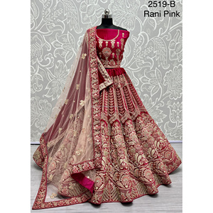Collections de velours de vêtements de mariée indiens pour la mariée avec le travail de Zarkhan par Fabzone - Product Image 2