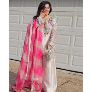 Conjunto de Top y Pantalón de Fiesta para Mujer de Diseñador y Hermoso Dupatta - Product Image 1