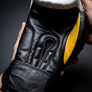Guantes de Boxeo Profesionales de MMA, Guantes de Entrenamiento Personalizados de Cuero con Correa de Muñeca Ajustable para Uso Unisex - Product Image 6