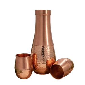 Carafe à eau en cuivre pur à double texture avec 2 verres, base martelée, vaisselle de luxe - Product Image 1