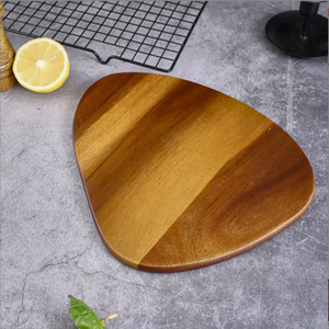 Tabla de Cortar de Madera de Acacia Ecológica con Forma Irregular de Piedra, Moderna, para Pan, Pizza y Aperitivos - Product Image 4
