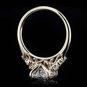 Anillo de Compromiso de Oro de 18K Chapado en Oro para Mujer, Plata 925, con Moissanita VVS, Corte Ovalado de Seis Puntas, 3 Quilates, Tipo Diamante - Product Image 3