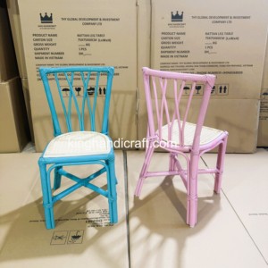 Chaises en rotin faites à la main pour enfants, idéales pour la location événementielle, les anniversaires, les mariages, les réceptions, les fêtes rustiques et la décoration d'événements. - Product Image 5