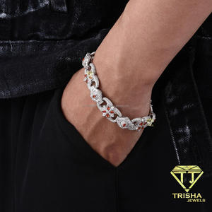 Bracelet floral tendance avec maillons effet pierre scintillante et formes de pétales colorées pour les distributeurs et les acheteurs d'accessoires - Product Image 4