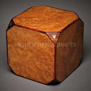 Urne en bois unique fabriquée à la main Mémorial artistique de style américain pour urne de crémation de cendres humaines adultes jusqu'à 230 lb - Product Image 2