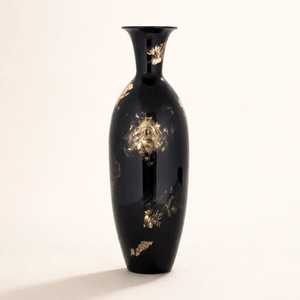 Jarrón de Mesa Metálico Hecho a Mano Edición Decor, Negro con Hoja de Oro, Diseño Wabi Sabi - Product Image 1
