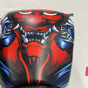 Guantes de Boxeo Muay Thai Twins, Diseño Nuevo, Completamente Estampados en Rojo, Guantes de Artes Marciales y Kickboxing de Cuero Genuino - Product Image 4