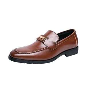 Fabricant de baskets en cuir pour femmes, bout rond, chaussures décontractées de qualité supérieure, approvisionnement en gros - Product Image 1