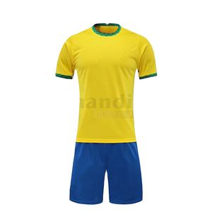 Nuevo conjunto de uniforme de fútbol de manga corta Unisex personalizado, corte automático, sublimación, Impresión de uniforme de fútbol - Product Image 1