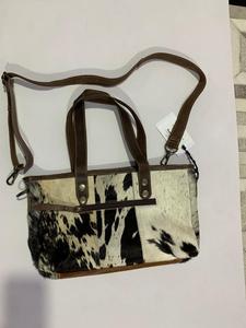 High Quality Genuine Leather Cross Body <b>Bags</b> Zipper Closure Logo Waterproof Animal Prints for Daily Use Gym Traveling Biker <b>Bags</b> - Product Image 6