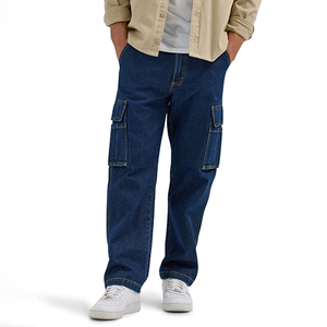 Pantalones cargo de mezclilla de lavado claro para hombre, de corte relajado, que combinan comodidad con un estilo urbano. - Product Image 2