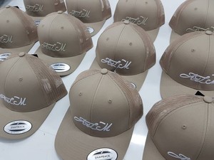 Custom Classic Fashion <b>Cap</b> with Pre Curved Visor Soft Cotton Material and Wholesale Manufacturing for Global Clothing Brands - Product Image 1