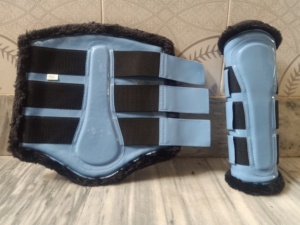 Fabricante profesional de productos para equitación, botas ecuestres de cuero patentado, botas para cepillar los tendones del caballo, precio de fábrica ecuestre - Product Image 2