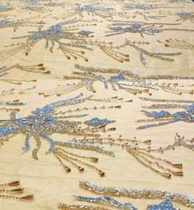 Tissu en dentelle perlée de luxe avec strass et broderie florale 3D en tulle pour robe de mariée, robe de soirée, matière pour vêtements - Product Image 1