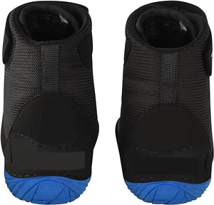 รองเท้าคิกบ็อกซิ่งสำหรับผู้ชาย น้ำหนักเบา คุณภาพสูง ออกแบบโลโก้ได้ตามต้องการ พื้นรองเท้าน้ำหนักเบา ทำจากหนัง เหมาะสำหรับการต่อสู้ - Product Image 4