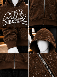 Sweat à capuche marron premium zippé avec logo graphique blanc entièrement orné de strass, style streetwear, coupe oversize, vente en gros - Product Image 6