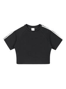 Ensembles de hauts courts rayés personnalisés en gros pour femmes, t-shirts et jupes vierges de haute qualité en mélange de coton 230 GSM pour femmes - Product Image 1
