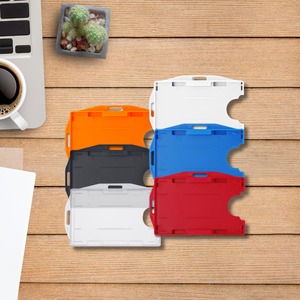 Porta Tarjetas de Identificación de Plástico ABS con Espacio para Nombre y Credenciales - Product Image 2