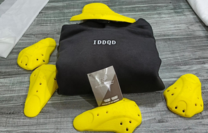 เสื้อฮู้ดมอเตอร์ไซค์ผ้าฟลีซคอตตอน 100% พิมพ์ลายใหญ่แบบสั่งทำ รุ่นใหม่ น้ำหนัก 330 กรัม ทรงโอเวอร์ไซส์ แห้งเร็ว ใส่ได้ทั้งชายและหญิง พร้อมแผ่นรอง 2 ชิ้น - Product Image 4