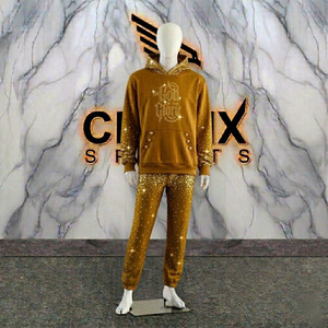 CLOVIX SPORTS Ensemble de survêtement personnalisé pour homme 100% coton, sweat à capuche et pantalon de jogging, broderie et impression en relief, vente en gros d'articles de sport - Product Image 4