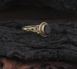 Bague de mariage classique vintage en grenat naturel taille ovale, plaqué or 18 carats, argent sterling 925, sertissage à la corde, pierre précieuse, vente en gros - Product Image 3