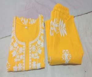 ชุดคุร์ตีปักลายผ้าฝ้ายสุดฮิต พร้อมกางเกงปาลาซโซ สวมใส่สบาย ราคาขายส่ง เสื้อผ้าชาติพันธุ์ สีเหลือง - Product Image 2