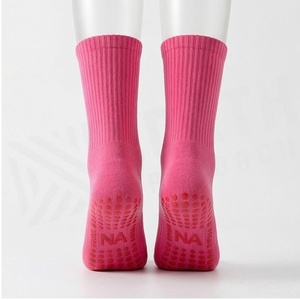 Chaussettes de sport respirantes bleues à motif géométrique pour adultes – Collection Printemps - Product Image 2
