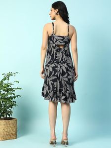 Robe pour femme à imprimé tropical, col rond, avec détails à nouer et volants, bretelles, sans manches, boutonnée, longueur genou - Product Image 4