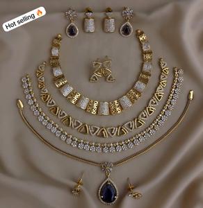 Ensembles de colliers en CZ de qualité supérieure, offre combinée idéale pour toutes les occasions, aussi bien pour les fêtes que pour le bureau, designs élégants et chics. - Product Image 4