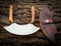 Couteau Ulu artisanal en acier inoxydable avec manches en bois de rose et étui en cuir - Hachoir à herbes à double poignée, vente en gros, OEM, personnalisé
