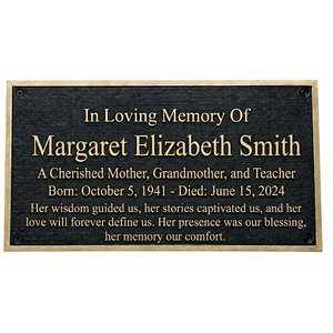Plaque commémorative rectangulaire traditionnelle en laiton noir Dollond London, gravée sur mesure avec nom, pour condoléances, origine Royaume-Uni, marqueur de sépulture - Product Image 2