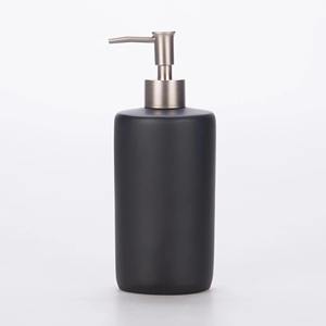 Distributeur de savon noir minimaliste avec plateau, idéal pour le comptoir de salle de bain, l'évier de cuisine, support pour savon liquide et décoration moderne - Product Image 2