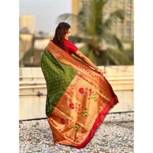 ผ้าไหมผสมไหมพิธานี แบนดานี ลายเมเฮนดีสีเขียว สำหรับผู้หญิง โดย Elite Weaves น้ำหนัก 650 กรัม - Product Image 4