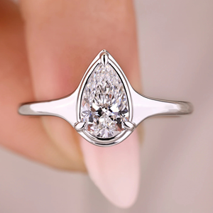 Bague de fiançailles et de mariage en diamant taille poire serti à griffes, 1,50 carat, diamant de laboratoire, plaqué or 14 carats, bijoux en vermeil éternité - Product Image 1