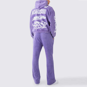 Ensemble de survêtement évasé pour homme en molleton épais, avec sweat à capuche graphique et pantalon bootcut, motif typographique violet - Product Image 2