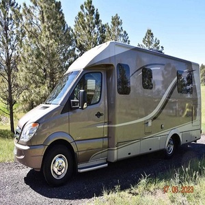 Compre Autocaravana Familiar de Lujo Usada 4x4, Casa Móvil de Fibra de Vidrio para Campamentos de Aventura, Viajes Todoterreno, Apta para 4-6 Personas - Product Image 5