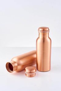 Copper Water <b>Bottle</b> with Hammered Finish and Lid Large Capacity Eco-Friendly Portable Drinkware Classic Design Home Use - Product Image 2