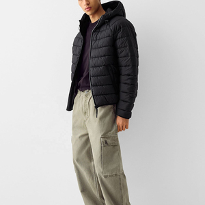 เสื้อแจ็คเก็ตพัฟเฟอร์ผู้ชาย ทรงหลวม สวมใส่สบายสำหรับฤดูหนาว บุด้วยวัสดุกันหนาว ดีไซน์เย็บติดกัน ซิปยาวเต็มตัว คอตั้ง เหมาะสำหรับใส่ในชีวิตประจำวัน - Product Image 3