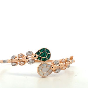 Pulsera de Oro Rosa de 18K con Malaquita y Madreperla - Product Image 6