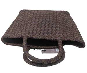 Sac fourre-tout classique en cuir véritable avec un design tendance et un style de transport portable - Product Image 1